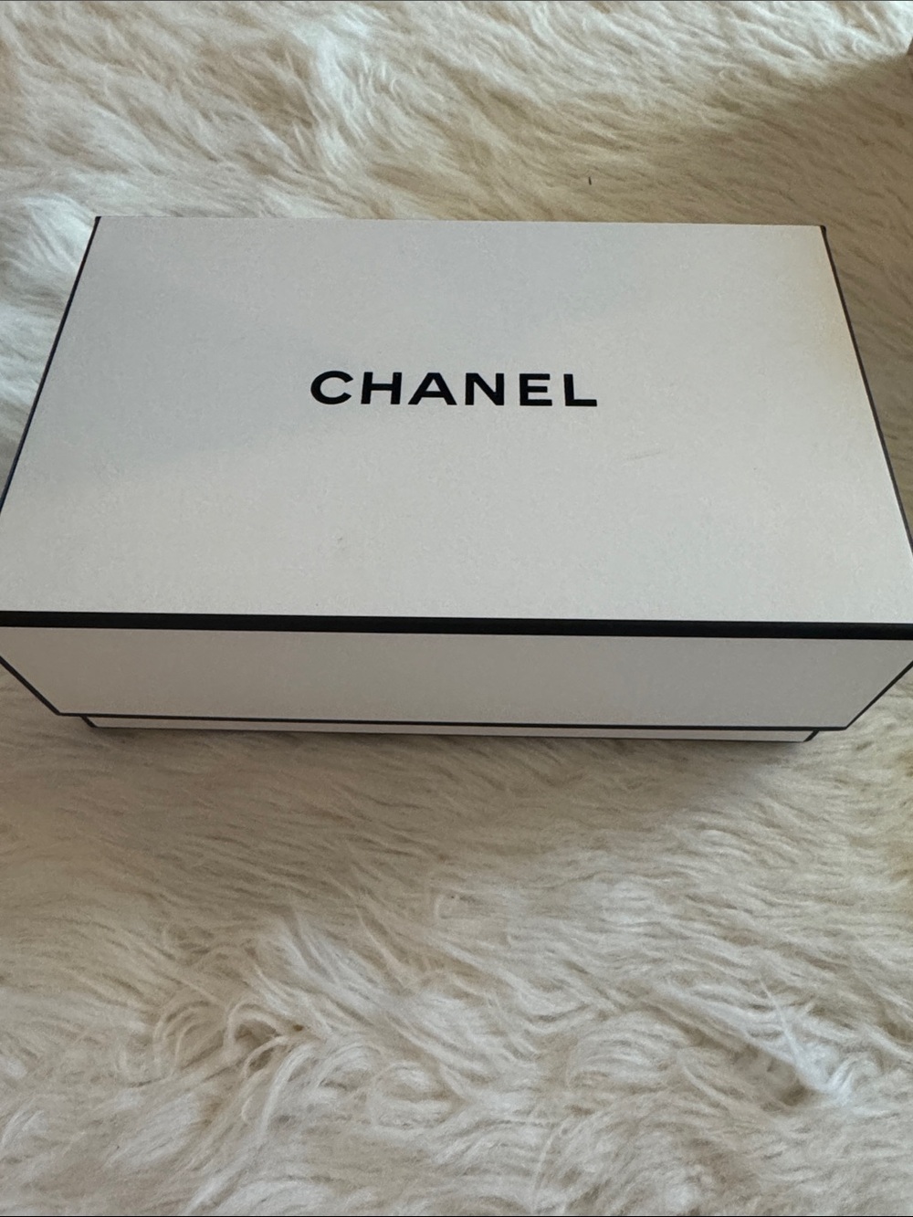 Chanel box - uncertain accessory